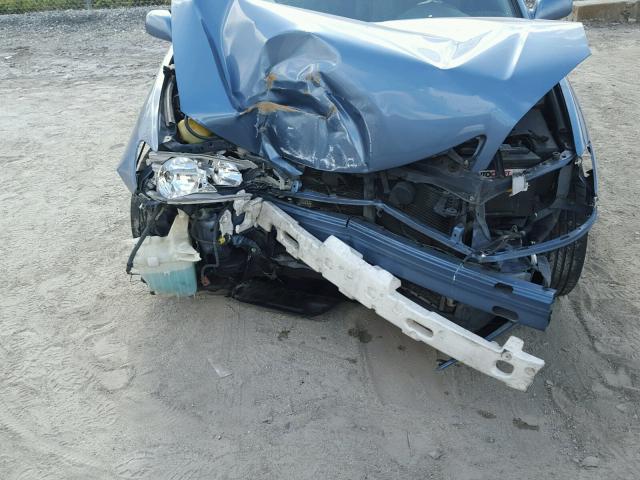 JTDBE32K440273068 - 2004 TOYOTA CAMRY LE ლურჯი ფოტო 9