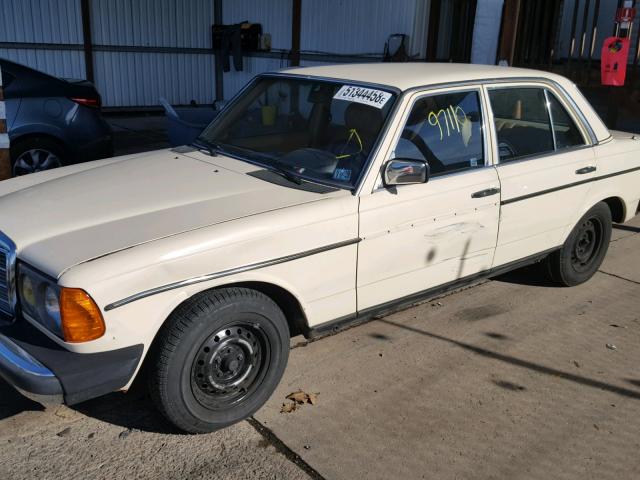 WDBAB23A6CB325211 - 1982 MERCEDES-BENZ 240 D BEIGE photo 9