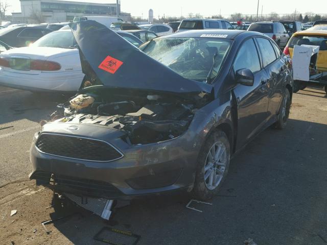 1FADP3F26HL229032 - 2017 FORD FOCUS SE GRAY photo 2