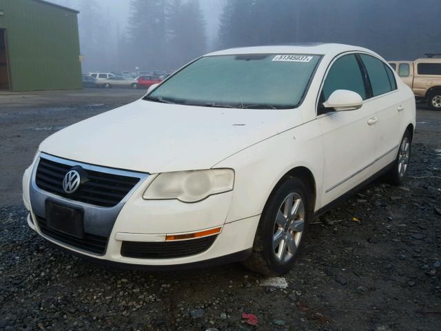 WVWEK73CX6P110925 - 2006 VOLKSWAGEN PASSAT 2.0 WHITE photo 2