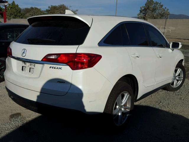 5J8TB4H58FL020813 - 2015 ACURA RDX TECHNO WHITE photo 4