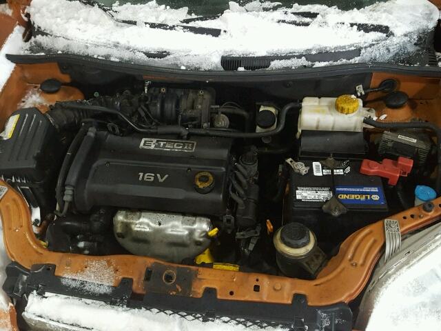 KL1TD56668B050709 - 2008 CHEVROLET AVEO BASE ORANGE photo 7