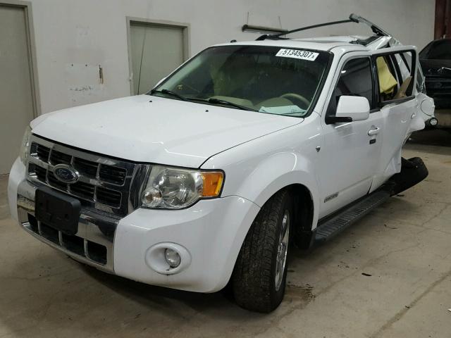 1FMCU04198KB10271 - 2008 FORD ESCAPE LIM WHITE photo 2