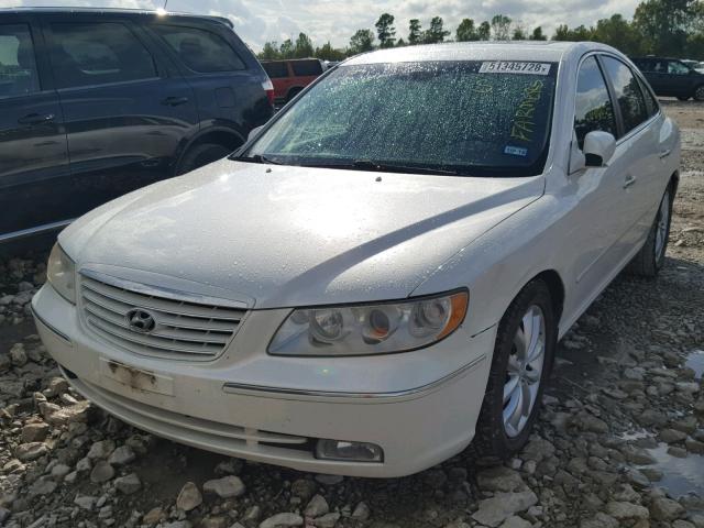 KMHFC46F36A115145 - 2006 HYUNDAI AZERA SE WHITE photo 2