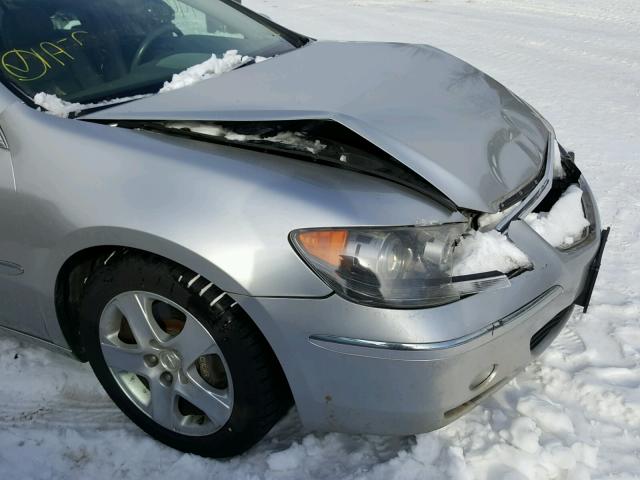 JH4KB16596C000984 - 2006 ACURA RL SILVER photo 9