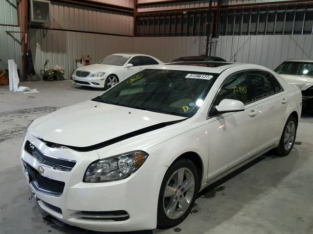 1G1ZD5E17BF126231 - 2011 CHEVROLET MALIBU 2LT WHITE photo 2