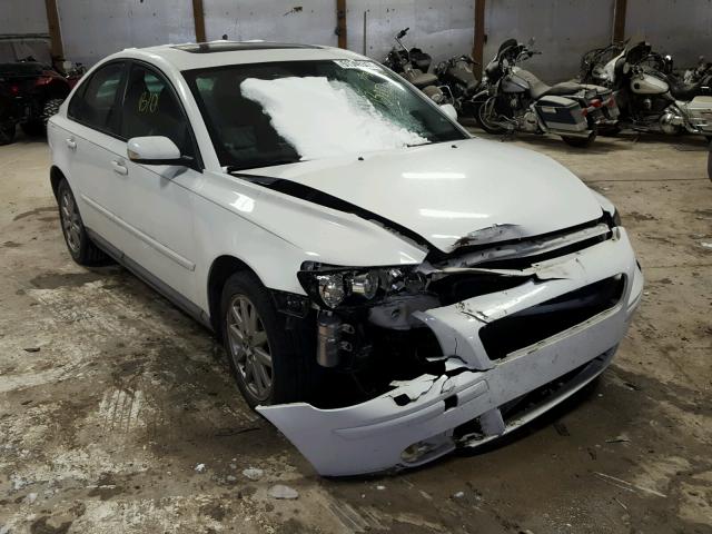 YV1MS682262203788 - 2006 VOLVO S40 T5 WHITE photo 1