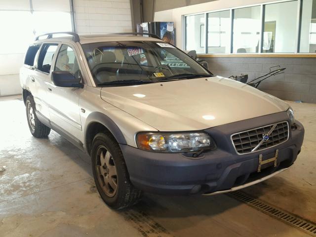 YV1SZ58D911015265 - 2001 VOLVO V70 XC SILVER photo 1