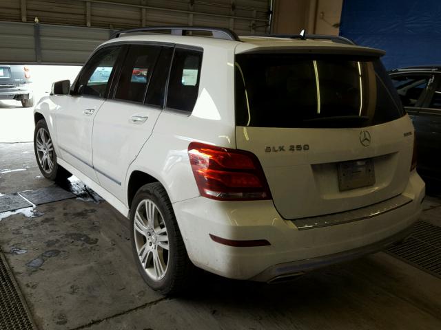 WDCGG0EB0DG105309 - 2013 MERCEDES-BENZ GLK 250 BL WHITE photo 3