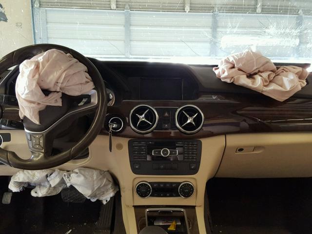 WDCGG0EB0DG105309 - 2013 MERCEDES-BENZ GLK 250 BL WHITE photo 9