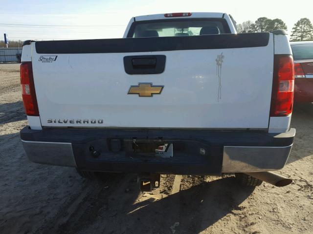 1GCHC24K67E553539 - 2007 CHEVROLET SILVERADO WHITE photo 6