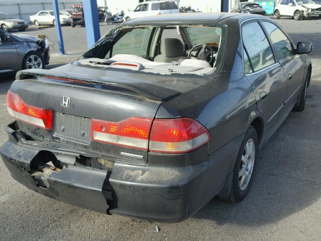 1HGCG56732A038220 - 2002 HONDA ACCORD SE BLACK photo 4