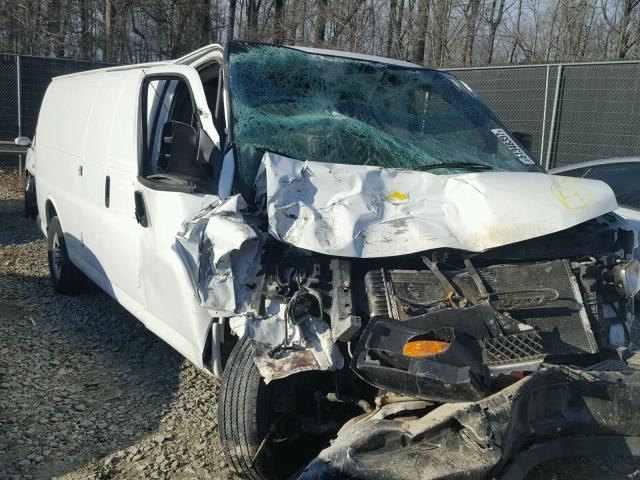 1GCWGGFA2E1149414 - 2014 CHEVROLET EXPRESS G2 WHITE photo 1