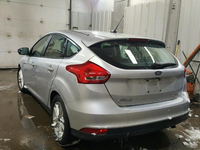 1FADP3K29GL236027 - 2016 FORD FOCUS SE SILVER photo 3