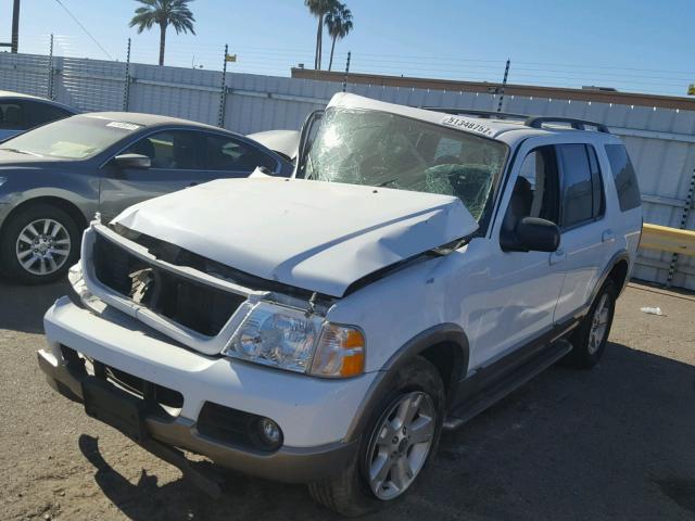 1FMZU74K43ZB55825 - 2003 FORD EXPLORER E WHITE photo 2