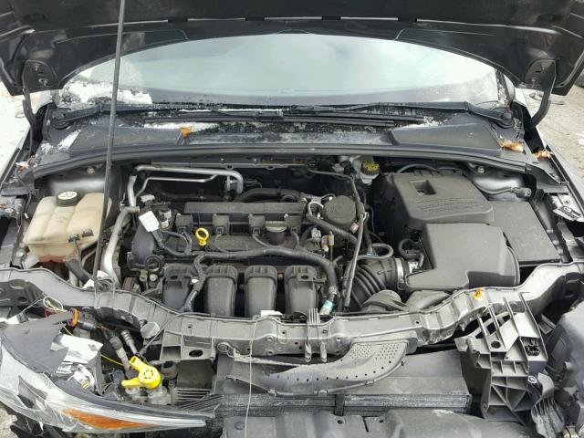 1FAHP3F22CL317764 - 2012 FORD FOCUS SE CHARCOAL photo 7