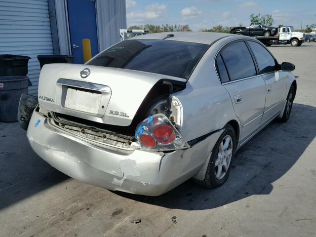 1N4AL11D55C393718 - 2005 NISSAN ALTIMA S SILVER photo 4