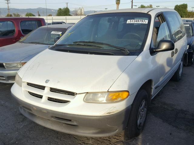 2B4GP2536YR897865 - 2000 DODGE CARAVAN WHITE photo 2