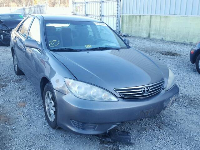 4T1BF30K15U594247 - 2005 TOYOTA CAMRY LE GRAY photo 1