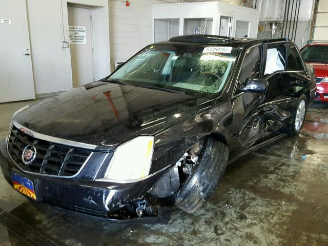 1G6KH5E63BU106954 - 2011 CADILLAC DTS PREMIU BLACK photo 2