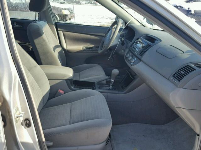 4T1BE32K36U109401 - 2006 TOYOTA CAMRY LE ვერცხლისფერი ფოტო 5