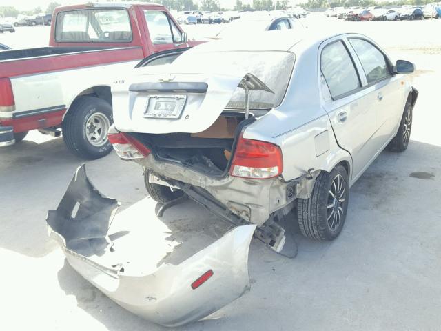 KL1TJ52694B263517 - 2004 CHEVROLET AVEO LS SILVER photo 4