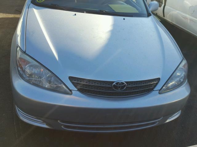 4T1BE32K13U129464 - 2003 TOYOTA CAMRY LE SILVER photo 9