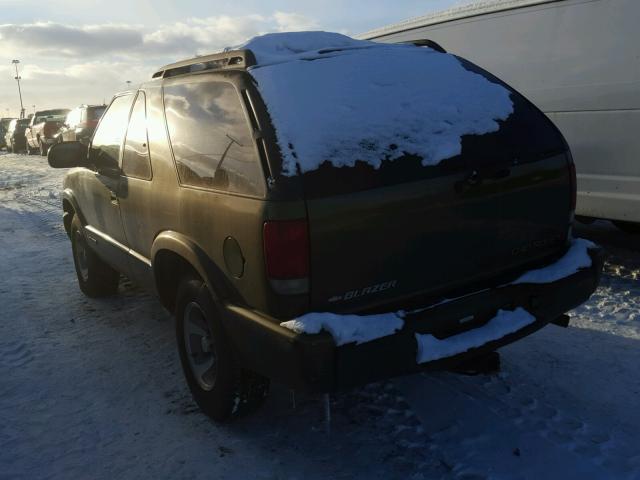 1GNCS18W1YK238484 - 2000 CHEVROLET BLAZER GREEN photo 3