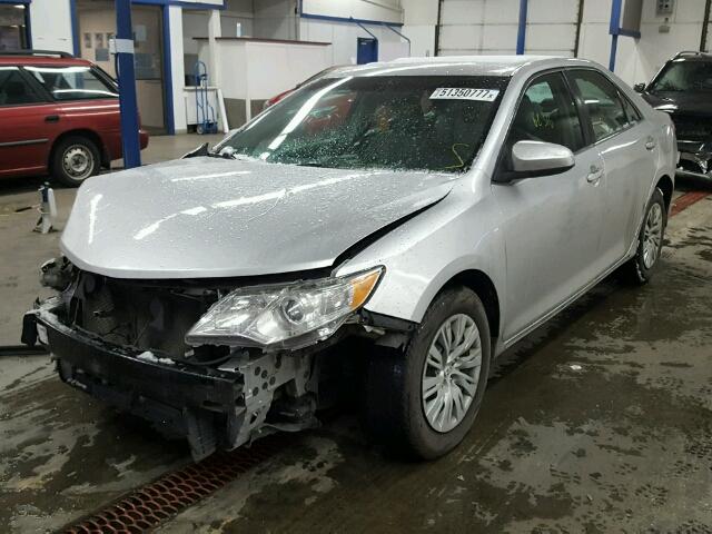 4T4BF1FK2CR174799 - 2012 TOYOTA CAMRY BASE SILVER photo 2