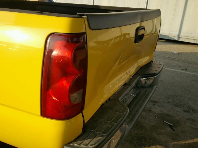 1GTEC14V93Z230127 - 2003 GMC NEW SIERRA YELLOW photo 9