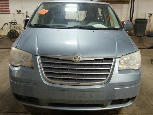 2A8HR54P08R833210 - 2008 CHRYSLER TOWN & COU BLUE photo 9