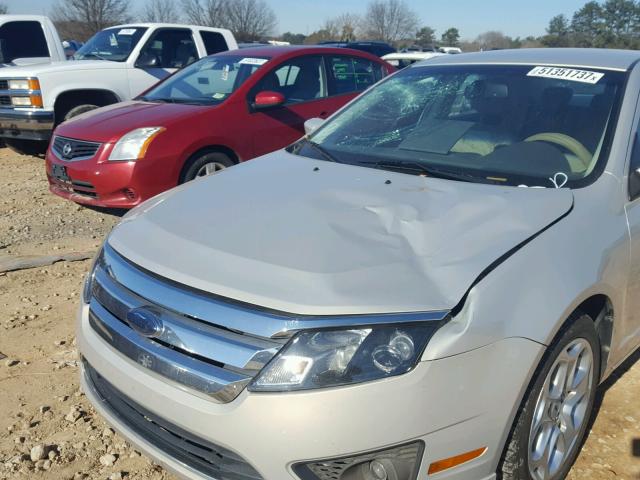 3FAHP0HA4AR247511 - 2010 FORD FUSION SE TAN photo 9