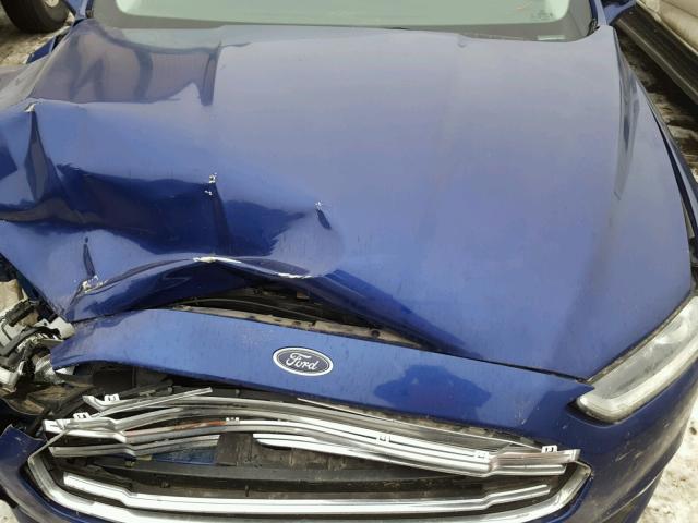 3FA6P0T99GR250806 - 2016 FORD FUSION SE BLUE photo 7