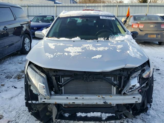 3FAHP0HA0AR128628 - 2010 FORD FUSION SE SILVER photo 9