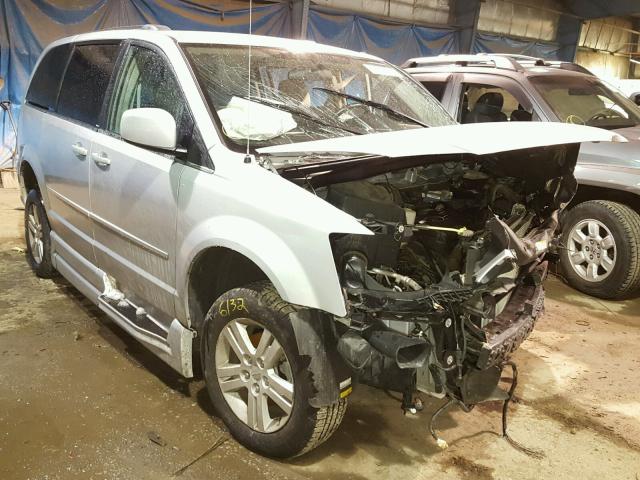 2D4RN5DG0BR770773 - 2011 DODGE GRAND CARA SILVER photo 1