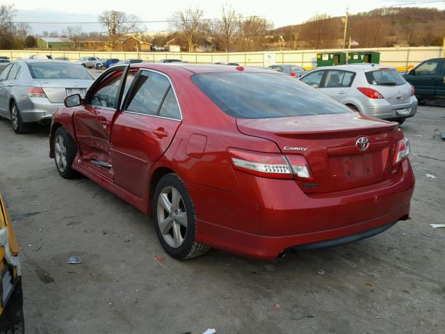 4T1BF3EK0AU511331 - 2010 TOYOTA CAMRY BASE RED photo 3