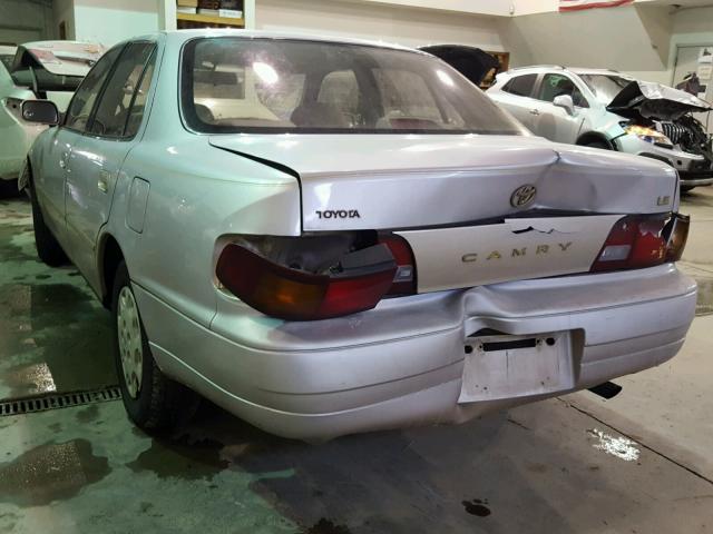 4T1SK12E2SU518684 - 1995 TOYOTA CAMRY LE GOLD photo 3