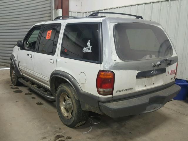 1FMZU83P4YZB88169 - 2000 FORD EXPLORER X WHITE photo 3