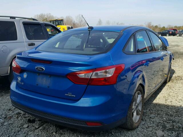 1FADP3F24EL203301 - 2014 FORD FOCUS SE BLUE photo 4