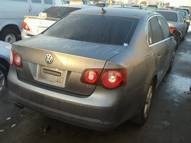 3VWRM71K08M075310 - 2008 VOLKSWAGEN JETTA SE GRAY photo 4