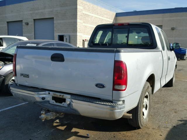 2FTRX17W03CA63163 - 2003 FORD F150 SILVER photo 4