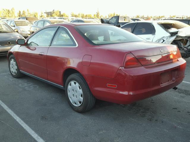 1HGCG3267XA020263 - 1999 HONDA ACCORD LX RED photo 3