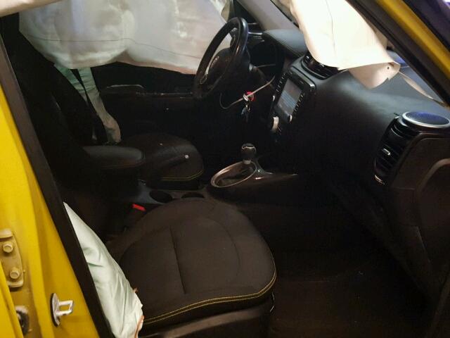 KNDJP3A52E7022186 - 2014 KIA SOUL + YELLOW photo 5