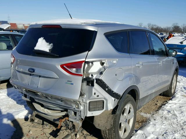 1FMCU9GX8EUB33805 - 2014 FORD ESCAPE SE SILVER photo 4