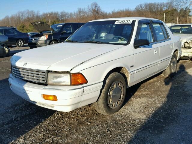 1P3XA4638PF511712 - 1993 PLYMOUTH ACCLAIM WHITE photo 2