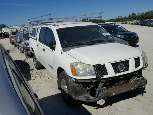 1N6BA07A66N557153 - 2006 NISSAN TITAN WHITE photo 1