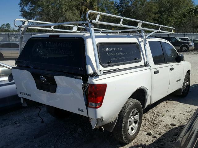 1N6BA07A66N557153 - 2006 NISSAN TITAN WHITE photo 4