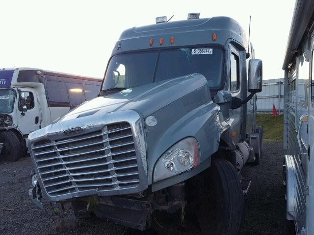 1FUJGLDR09LAK7426 - 2009 FREIGHTLINER CASCADIA 1 GREEN photo 3