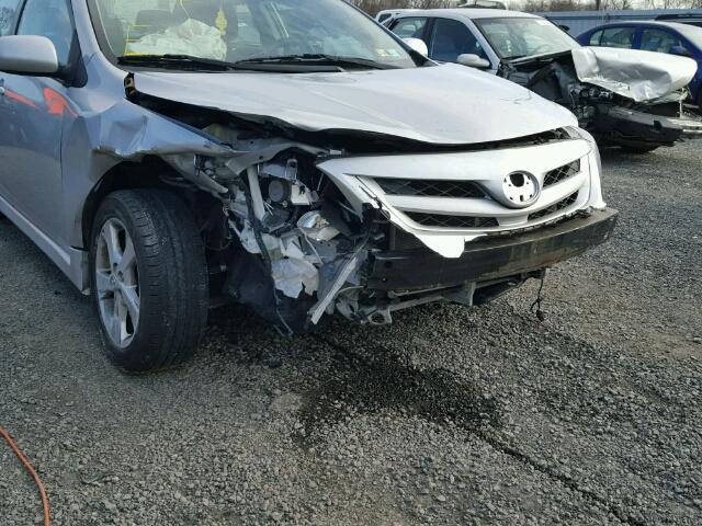 2T1BU4EE0BC554396 - 2011 TOYOTA COROLLA BA SILVER photo 9