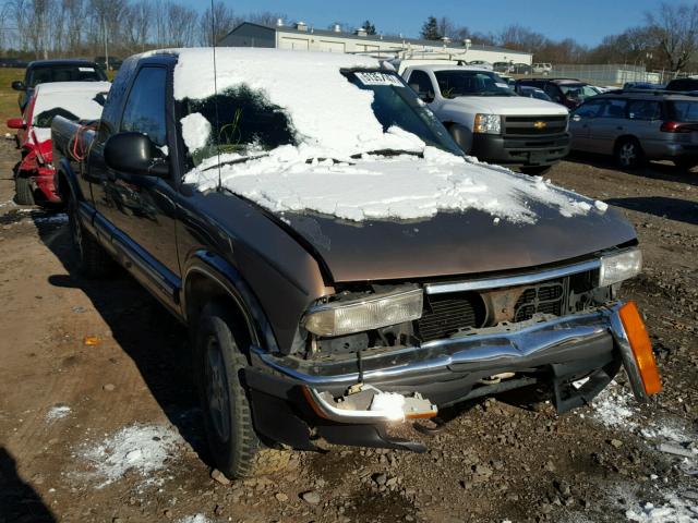 1GCCT19W2W8100385 - 1998 CHEVROLET S TRUCK S1 BROWN photo 1